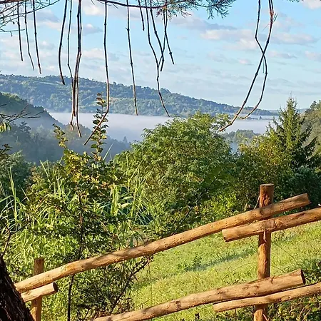 Alojamento de Acomodação e Pequeno-almoço Casa Levi 3*
